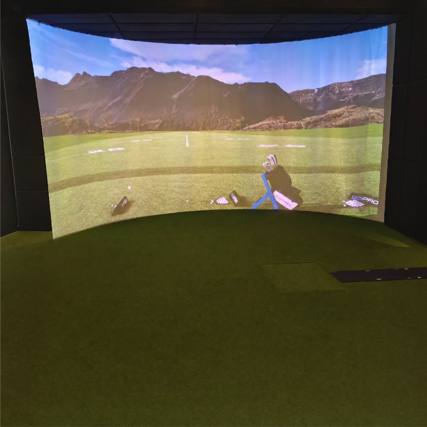 GEBBLO G-Slide Golf Simulator Enclosure