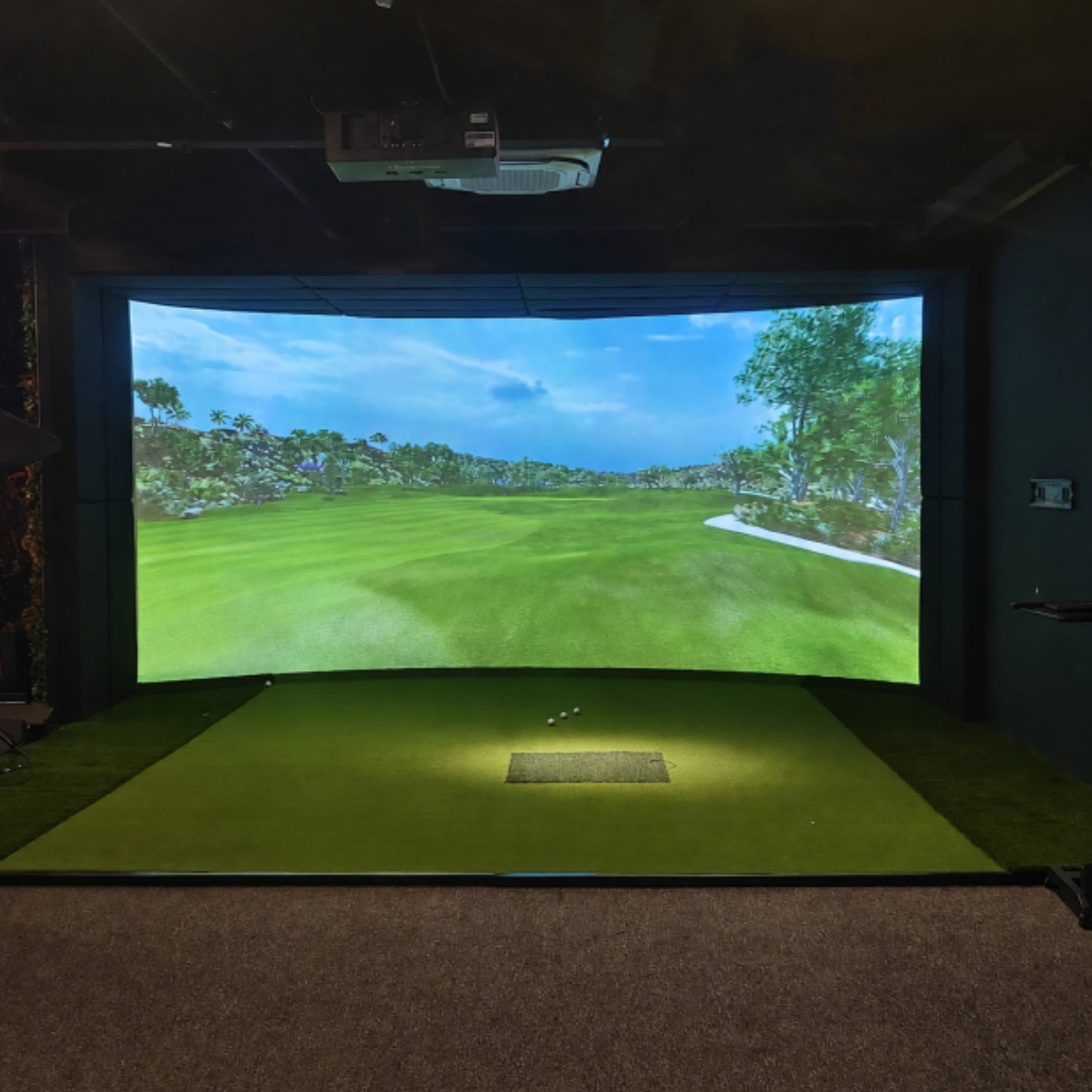 GEBBLO G-Space Golf Simulator Enclosure